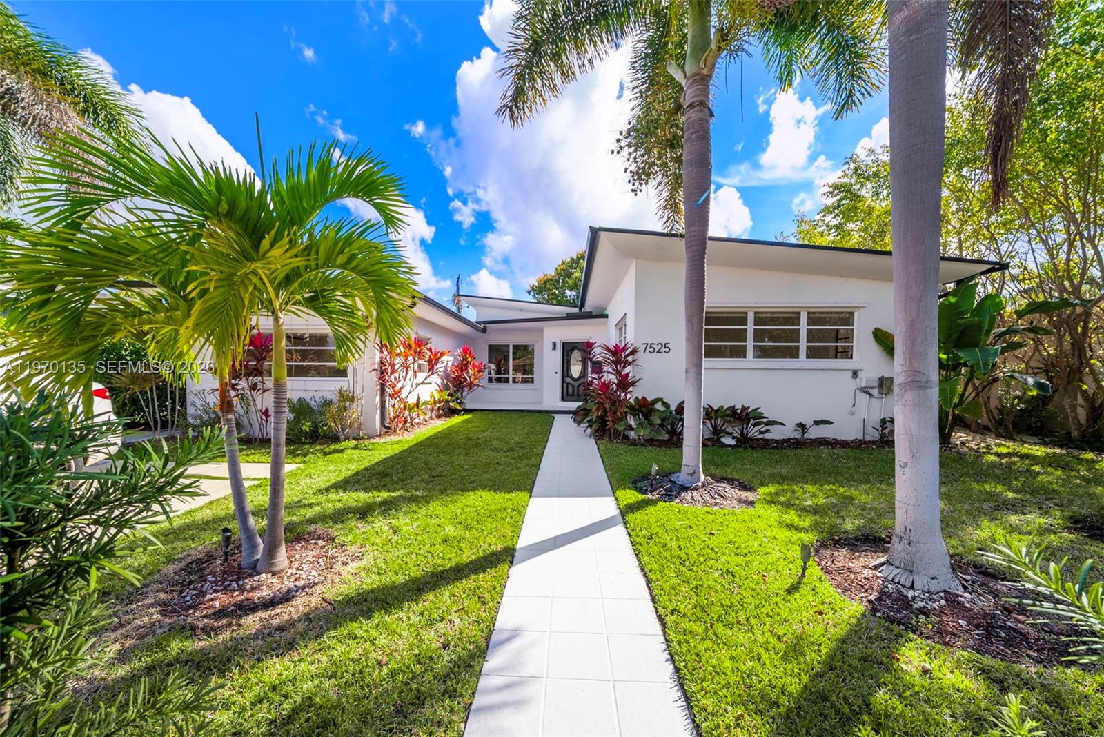 TREASURE PLAZA - Residential