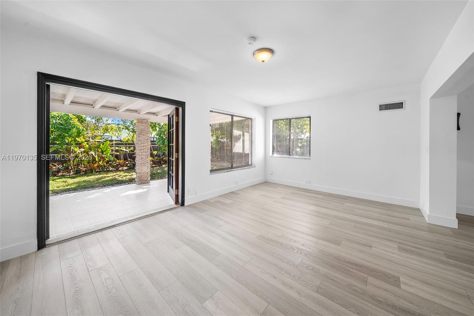 TREASURE PLAZA - Residential