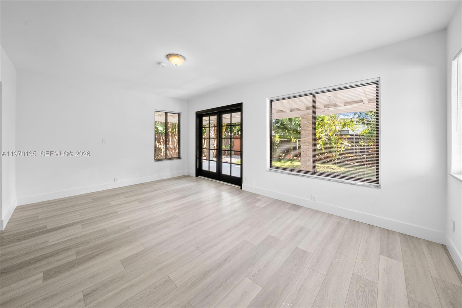 TREASURE PLAZA - Residential