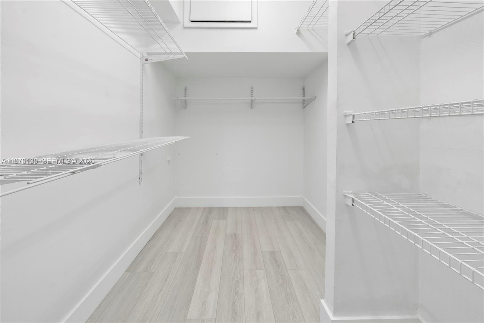 TREASURE PLAZA - Residential