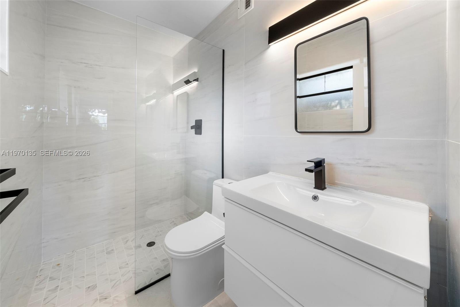 TREASURE PLAZA - Residential