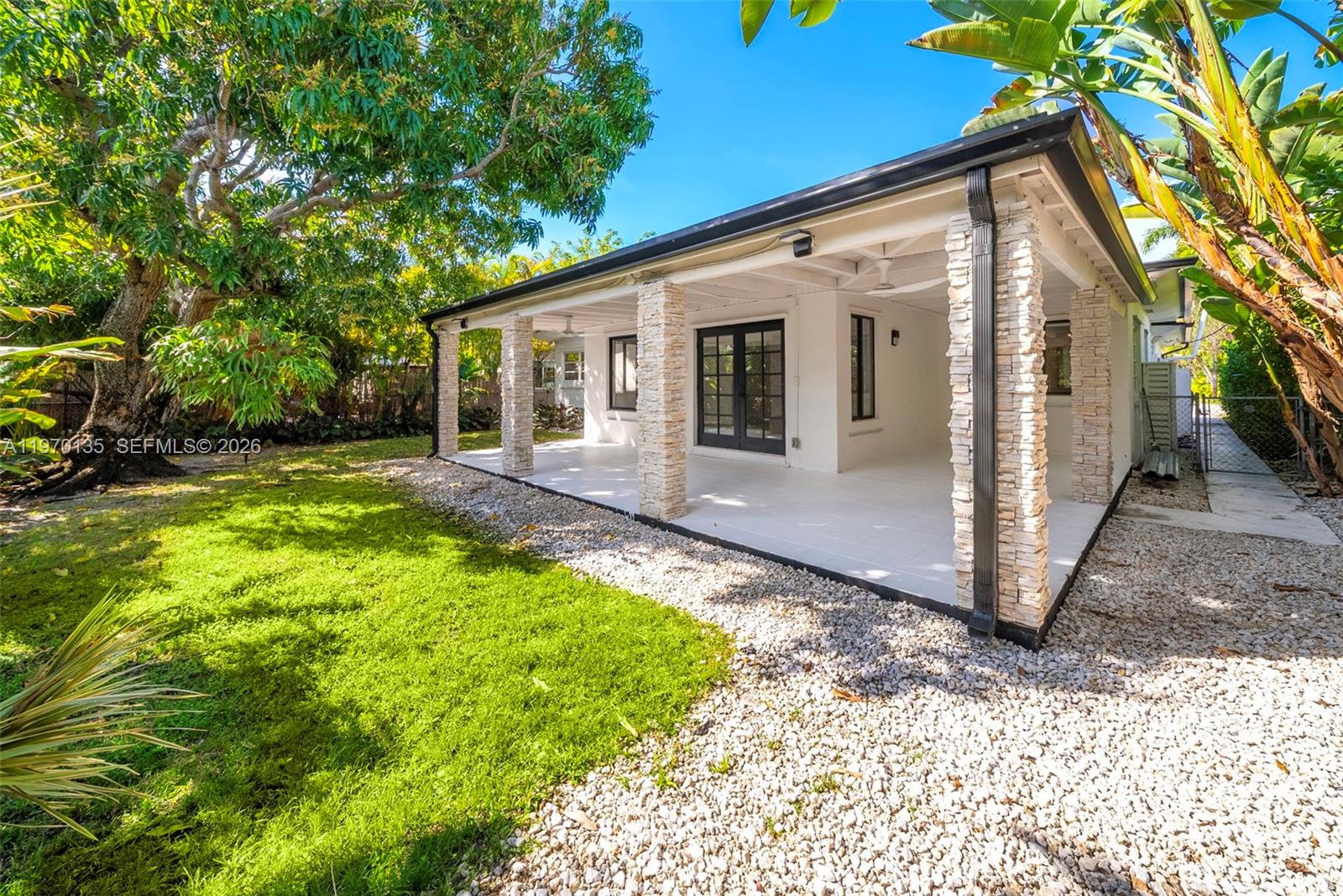 TREASURE PLAZA - Residential