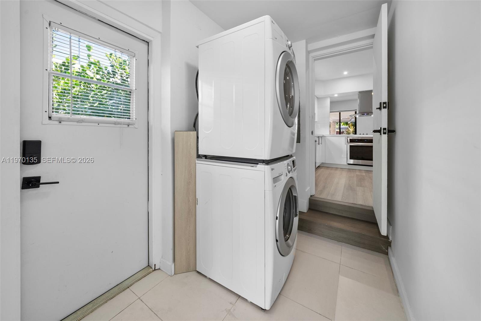 TREASURE PLAZA - Residential