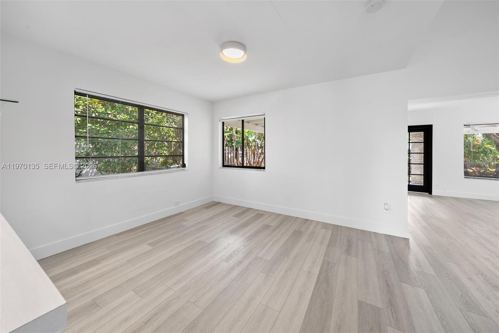 TREASURE PLAZA - Residential