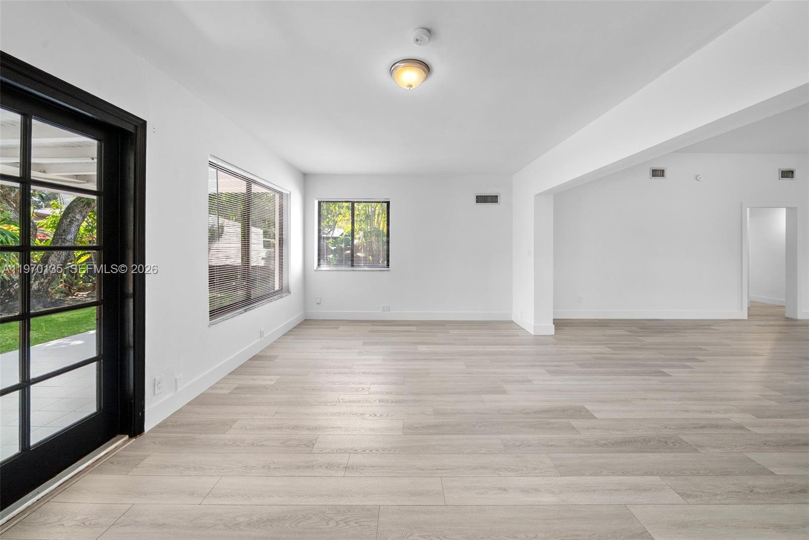 TREASURE PLAZA - Residential