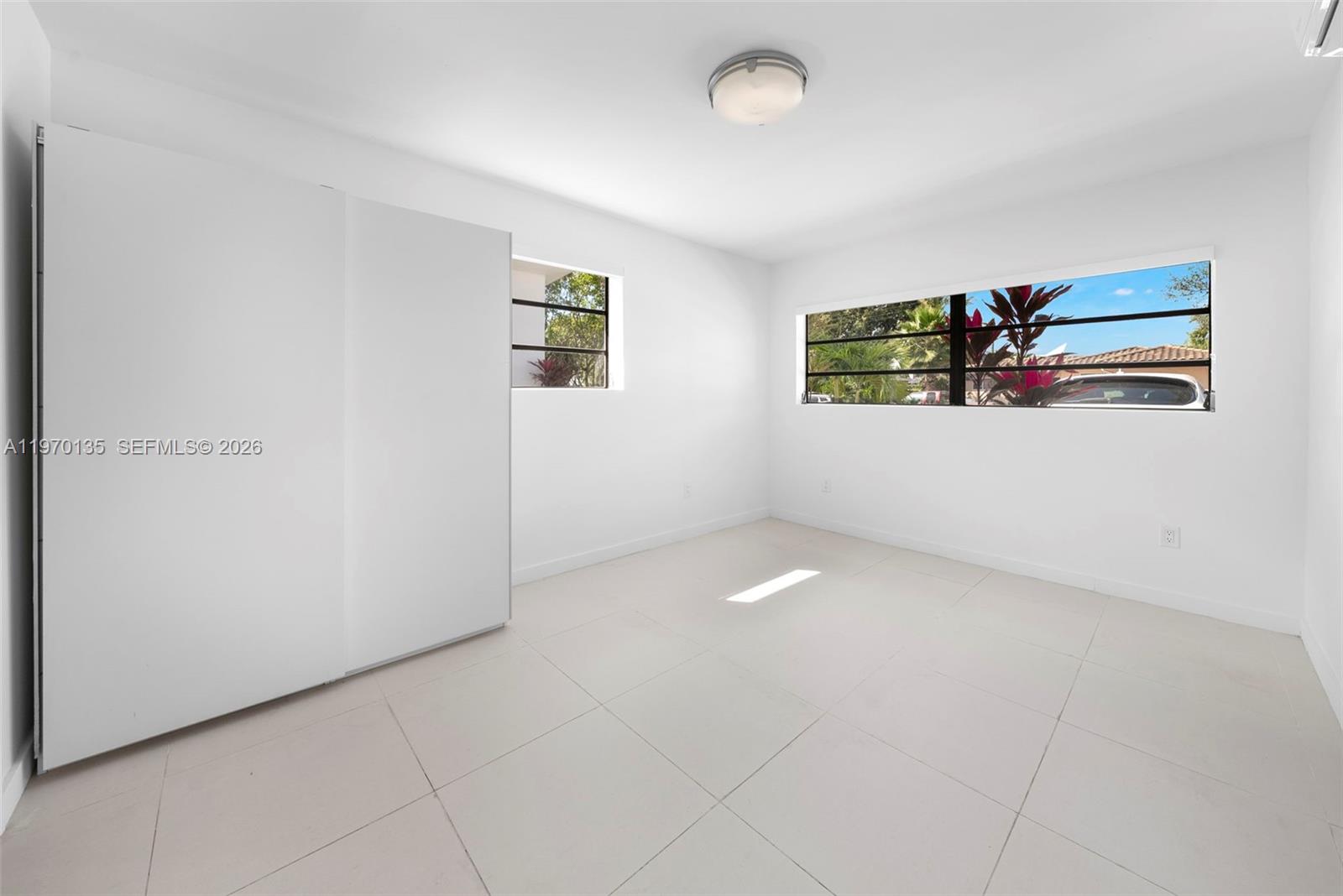 TREASURE PLAZA - Residential