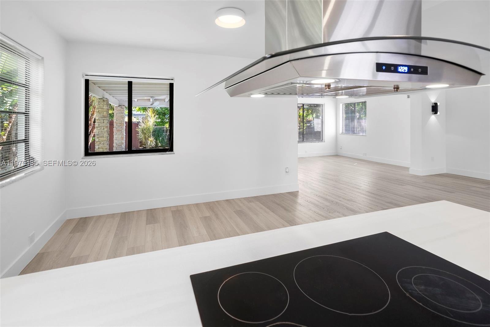 TREASURE PLAZA - Residential