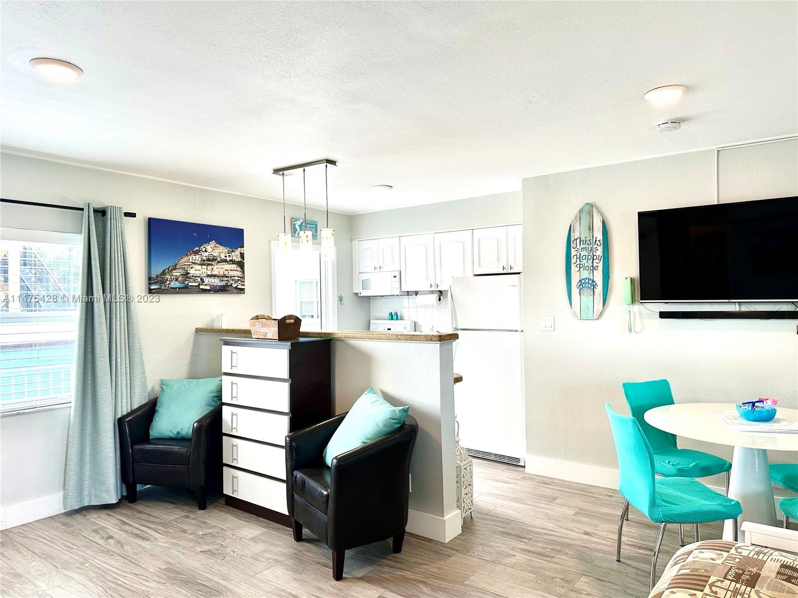 WINDWOOD SEAS CONDO - Residential