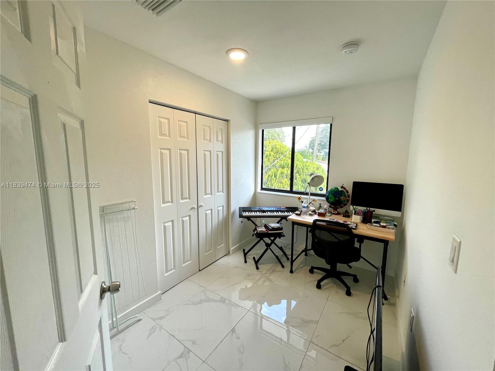 ROOSEVELT PARK - Residential