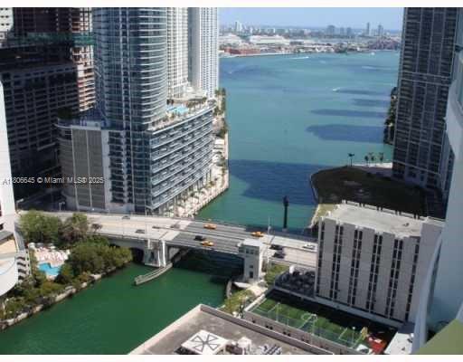 BRICKELL ON THE RIVER S T - Residential