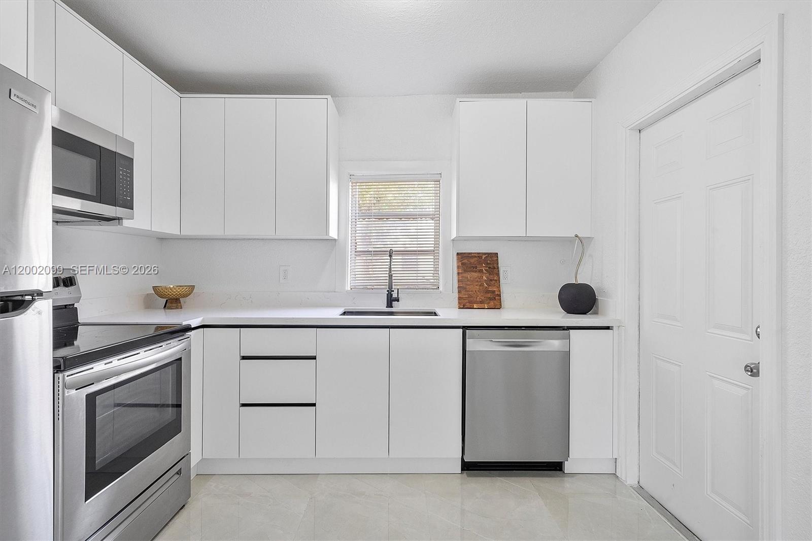 17TH AVE MANOR - Residential Lease