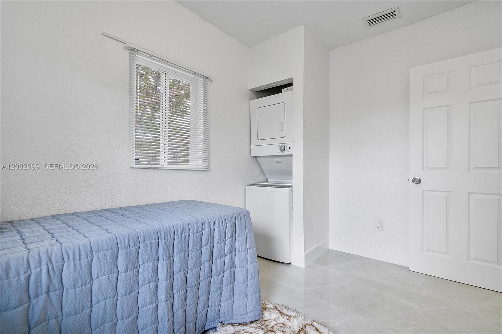 17TH AVE MANOR - Residential Lease