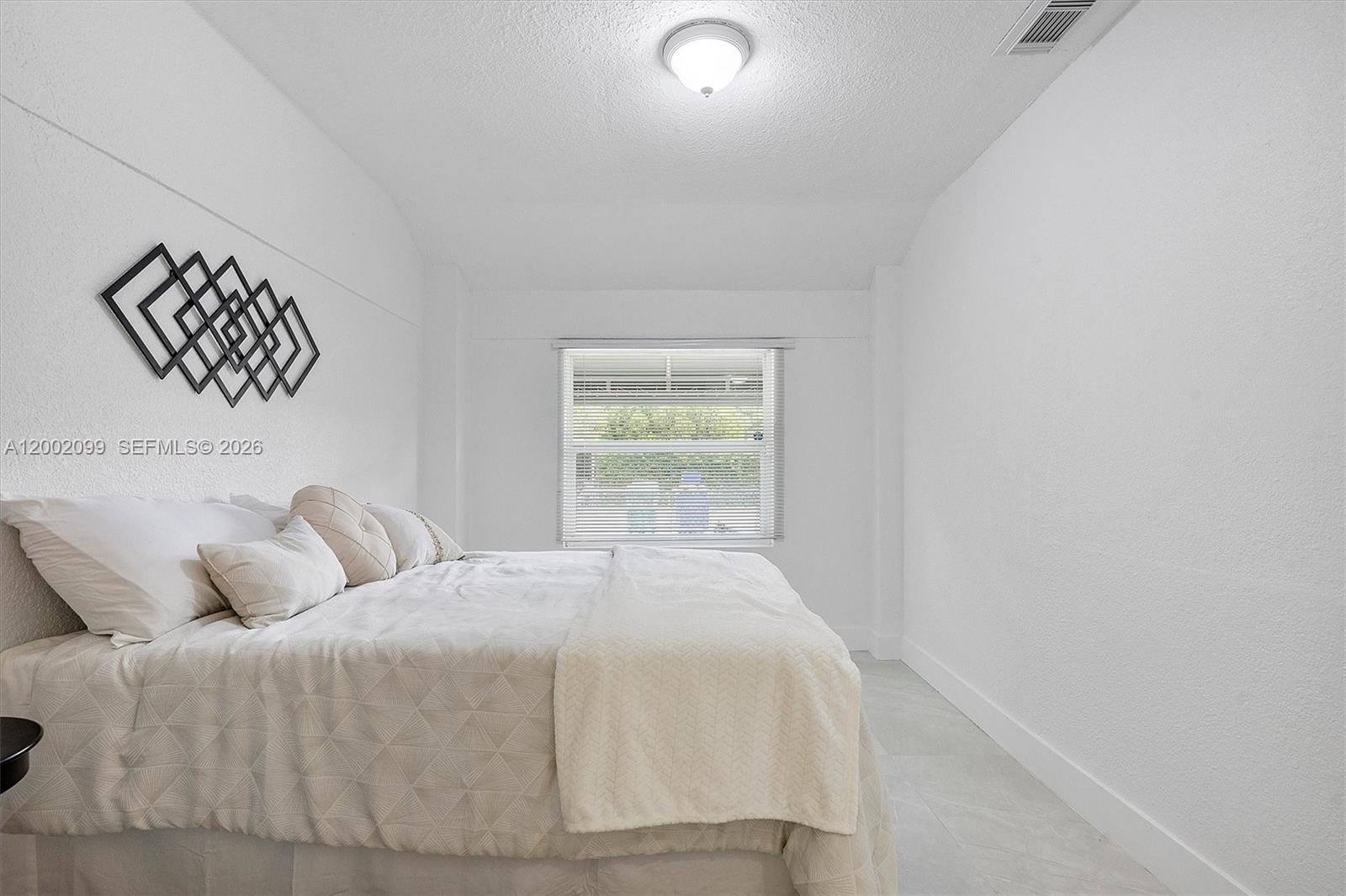 17TH AVE MANOR - Residential Lease