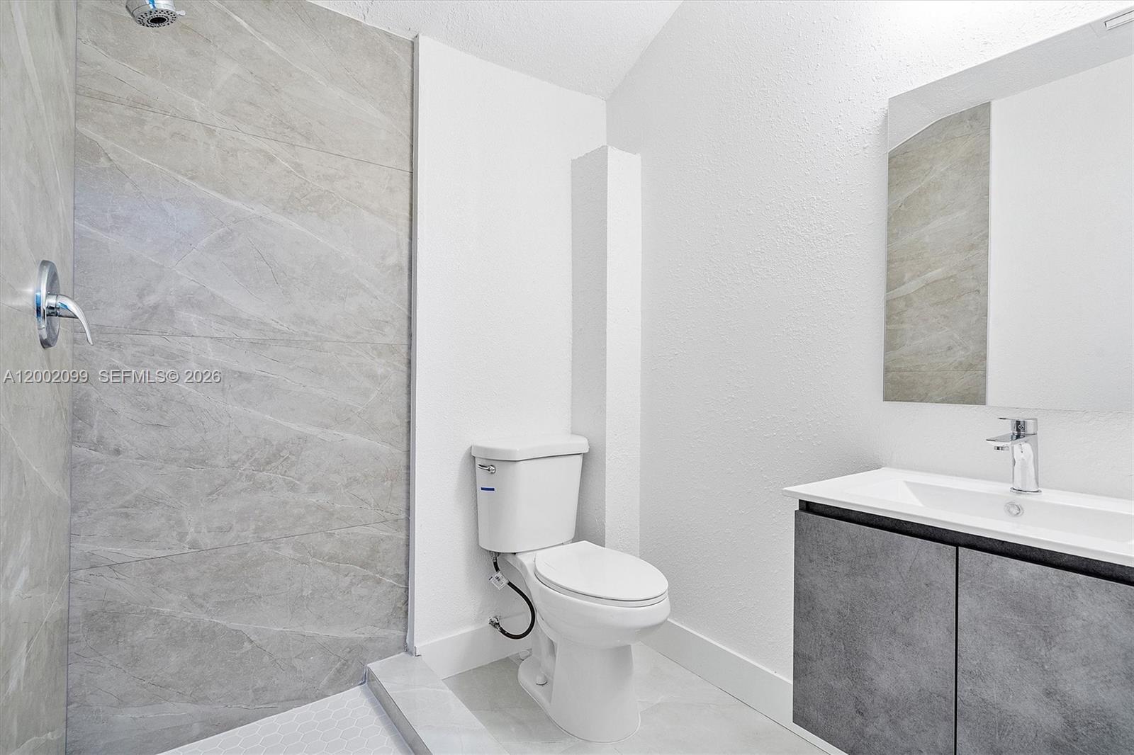 17TH AVE MANOR - Residential Lease