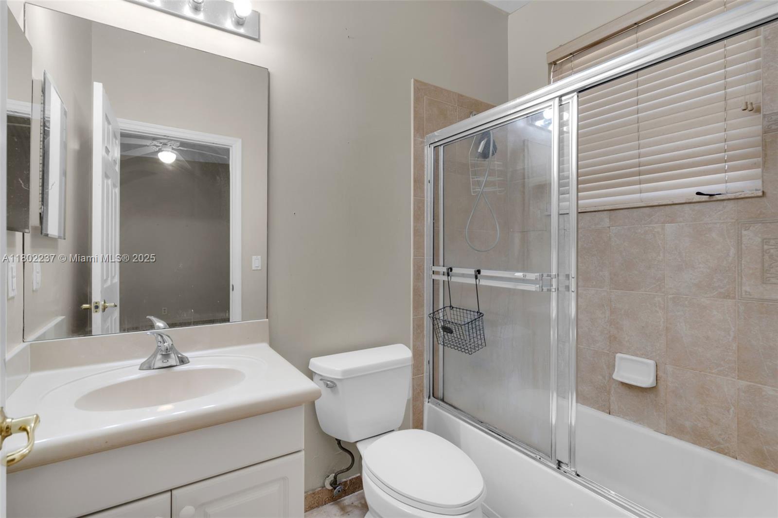 SUNSET LAKES PLAT ONE - Residential