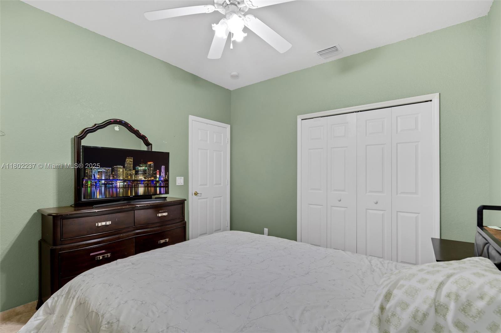 SUNSET LAKES PLAT ONE - Residential