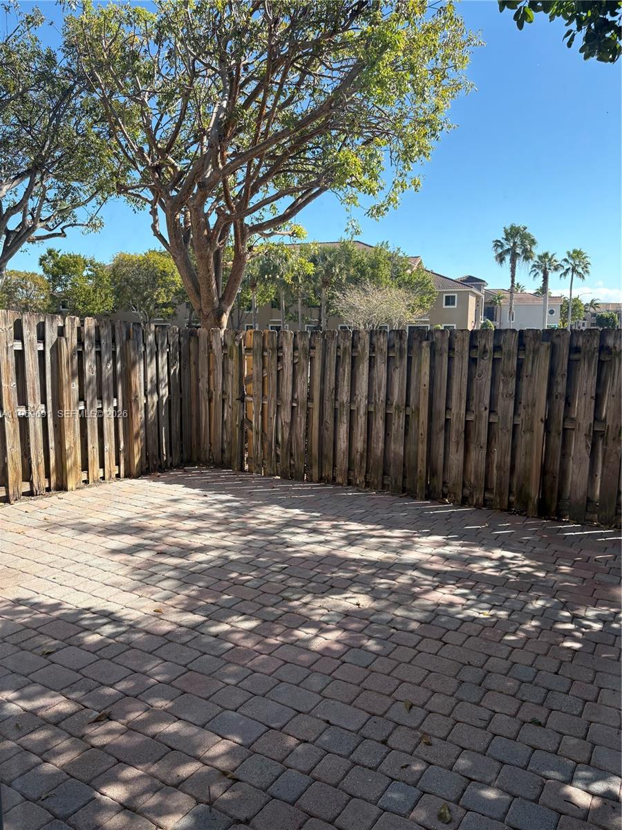 LAKES BY THE BAY GEE - Residential Lease