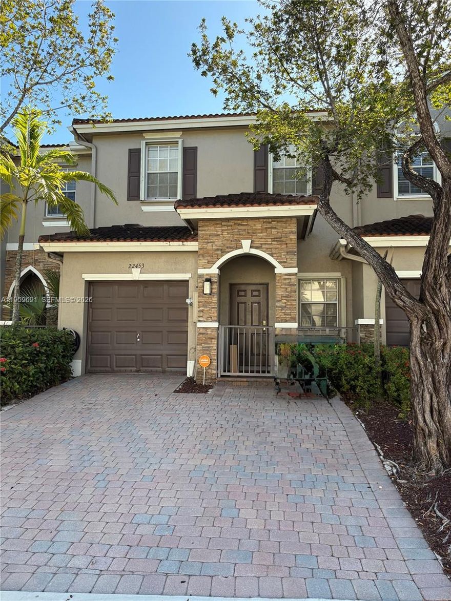 The Cove, stunning unit 3/2.5 with 1 car garage.   Can be RENTED WITH FURNITURE AT 3100.00 or without at 2900.00. Beautifully maintained, paved backyard, huge master bedroom closet space mint condition overall. Minutes from great schools, Black Point Marina and Turnpike. Property is ready and vacant. To show call L/A.
Community pool, gym, clubhouse and walking paths.
No pets.  Assoc approval a MUST.