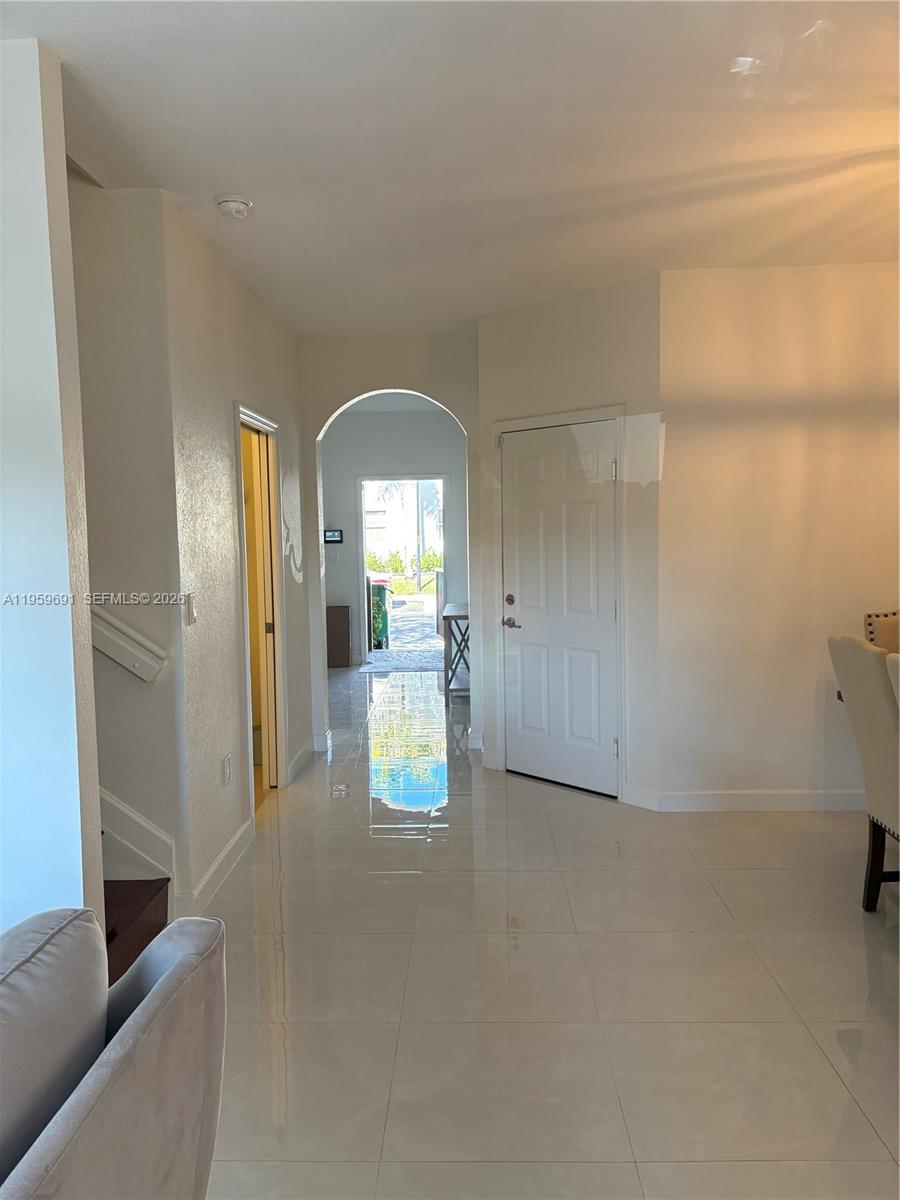 LAKES BY THE BAY GEE - Residential Lease