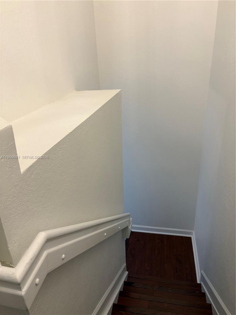 LAKES BY THE BAY GEE - Residential Lease