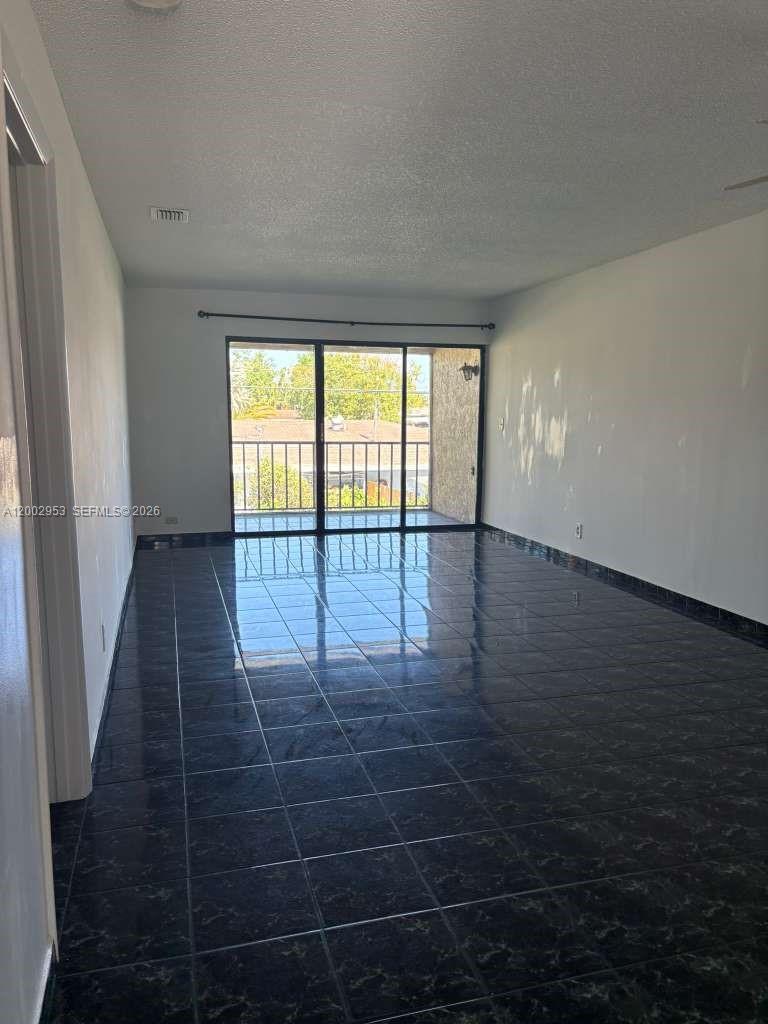 5937 Forest Hill Blvd 204