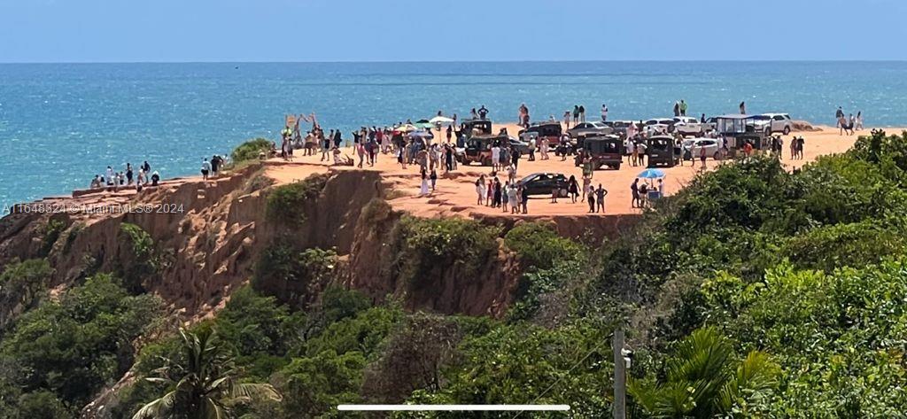 Praia do Amor - Land