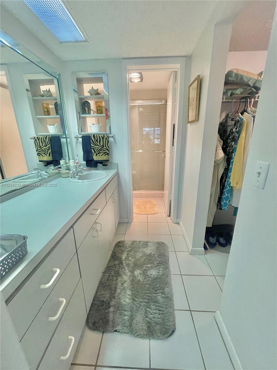 CYPRESS BEND I-A CONDO - Residential