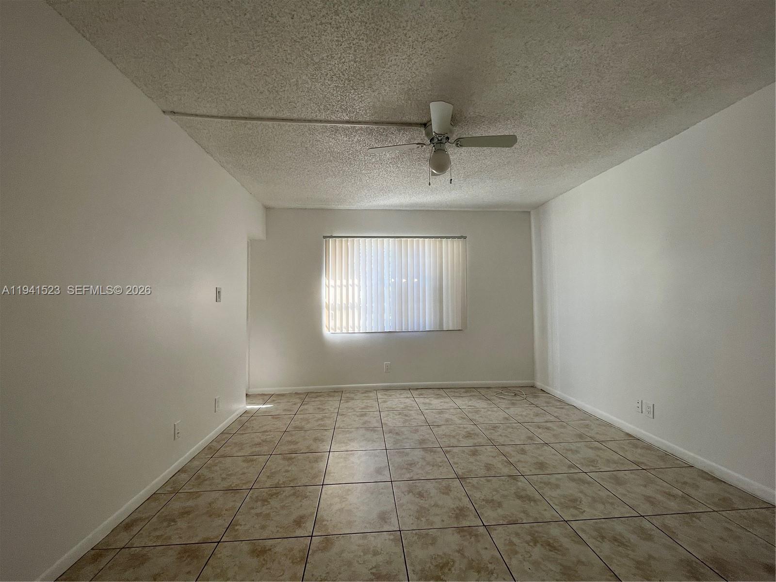 HERITAGE CIRCLE CONDO - Residential