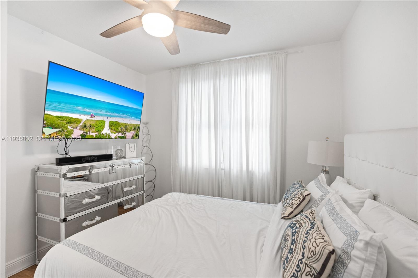 360 CONDO C - Residential