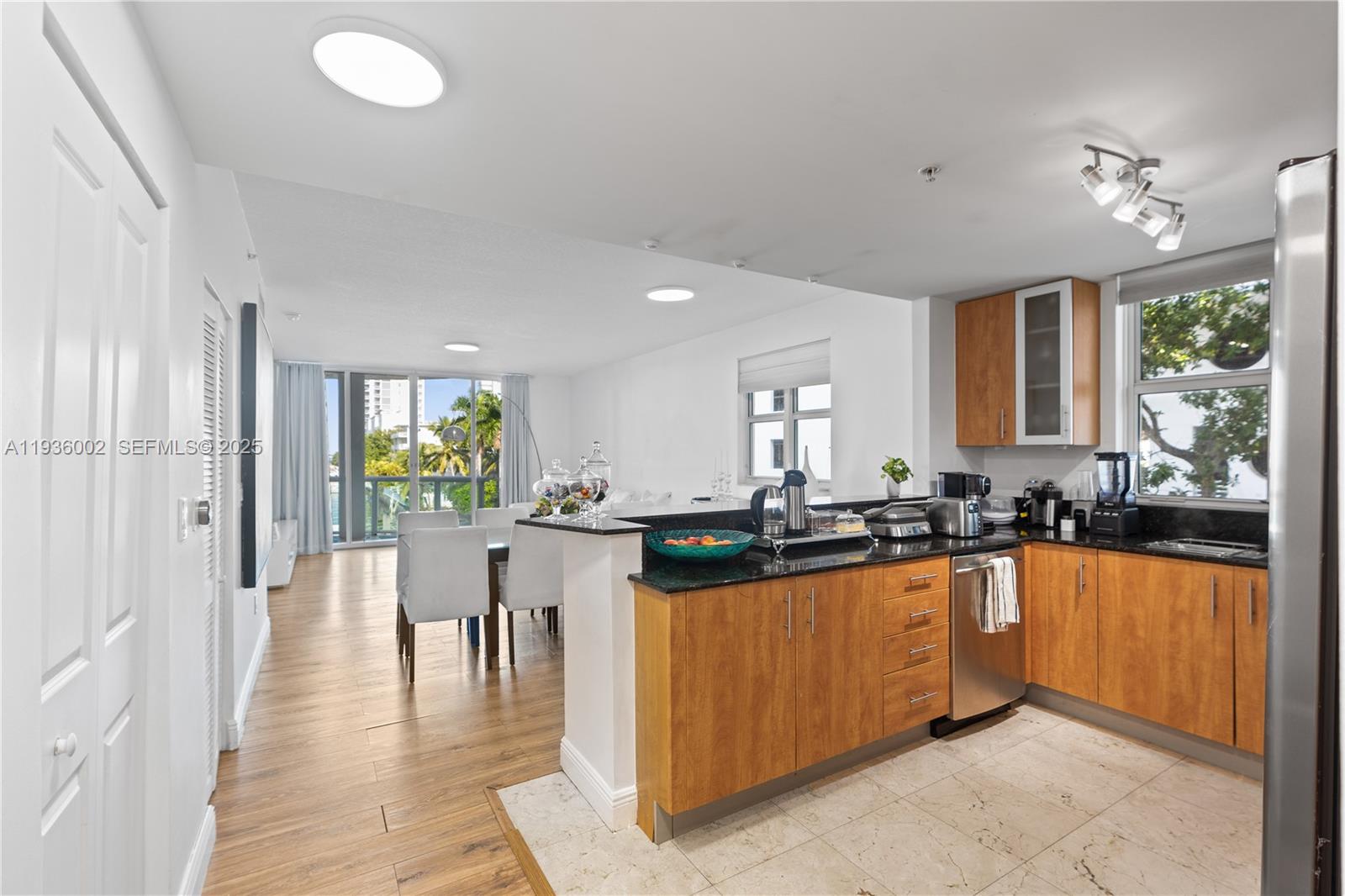 360 CONDO C - Residential