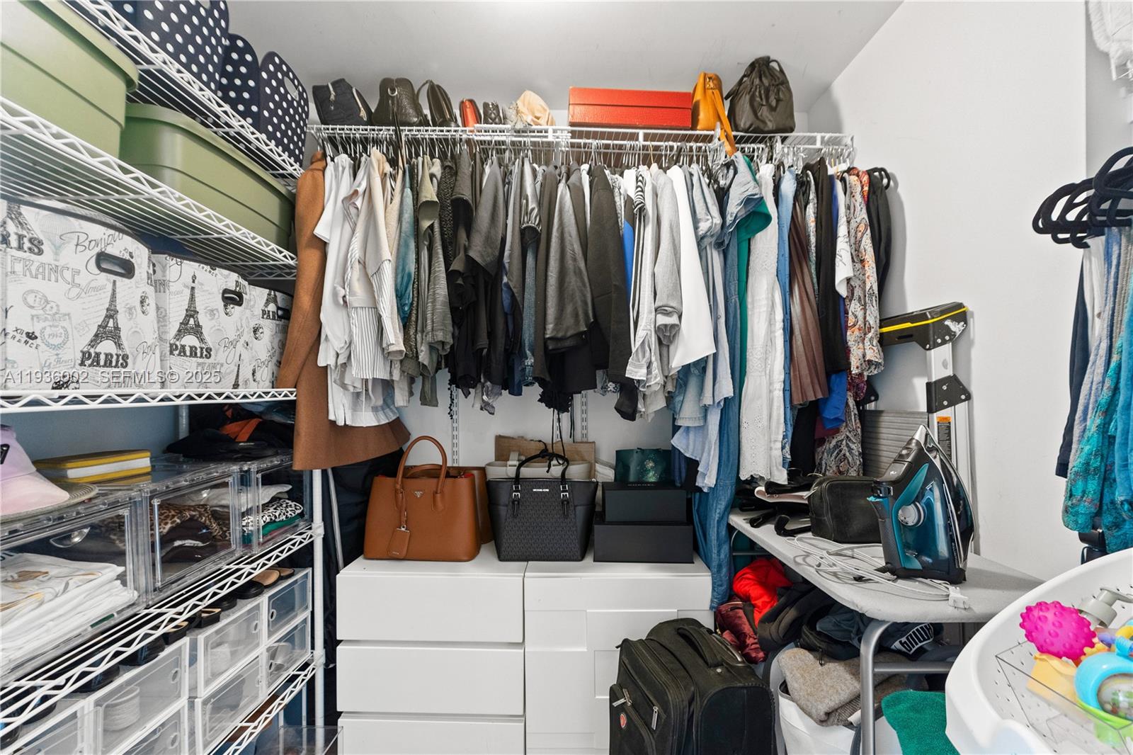 360 CONDO C - Residential