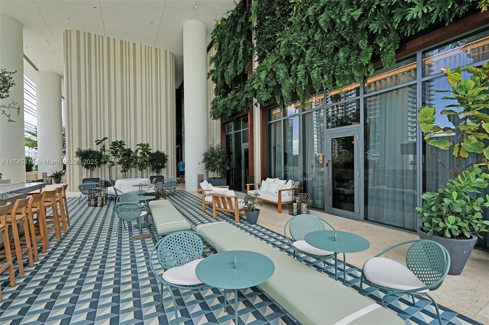 801 SMA RESIDENCES CONDO - Residential
