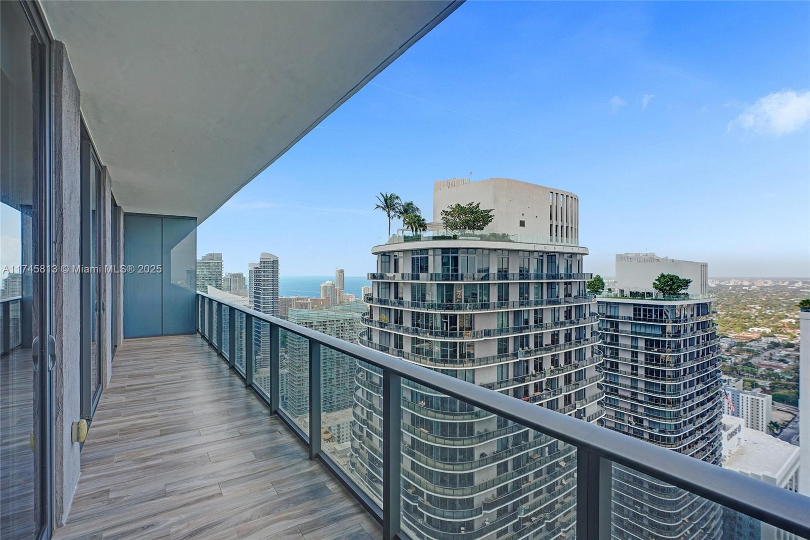 801 SMA RESIDENCES CONDO - Residential