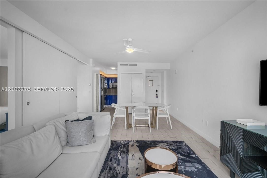 3101 Bayshore Dr 701