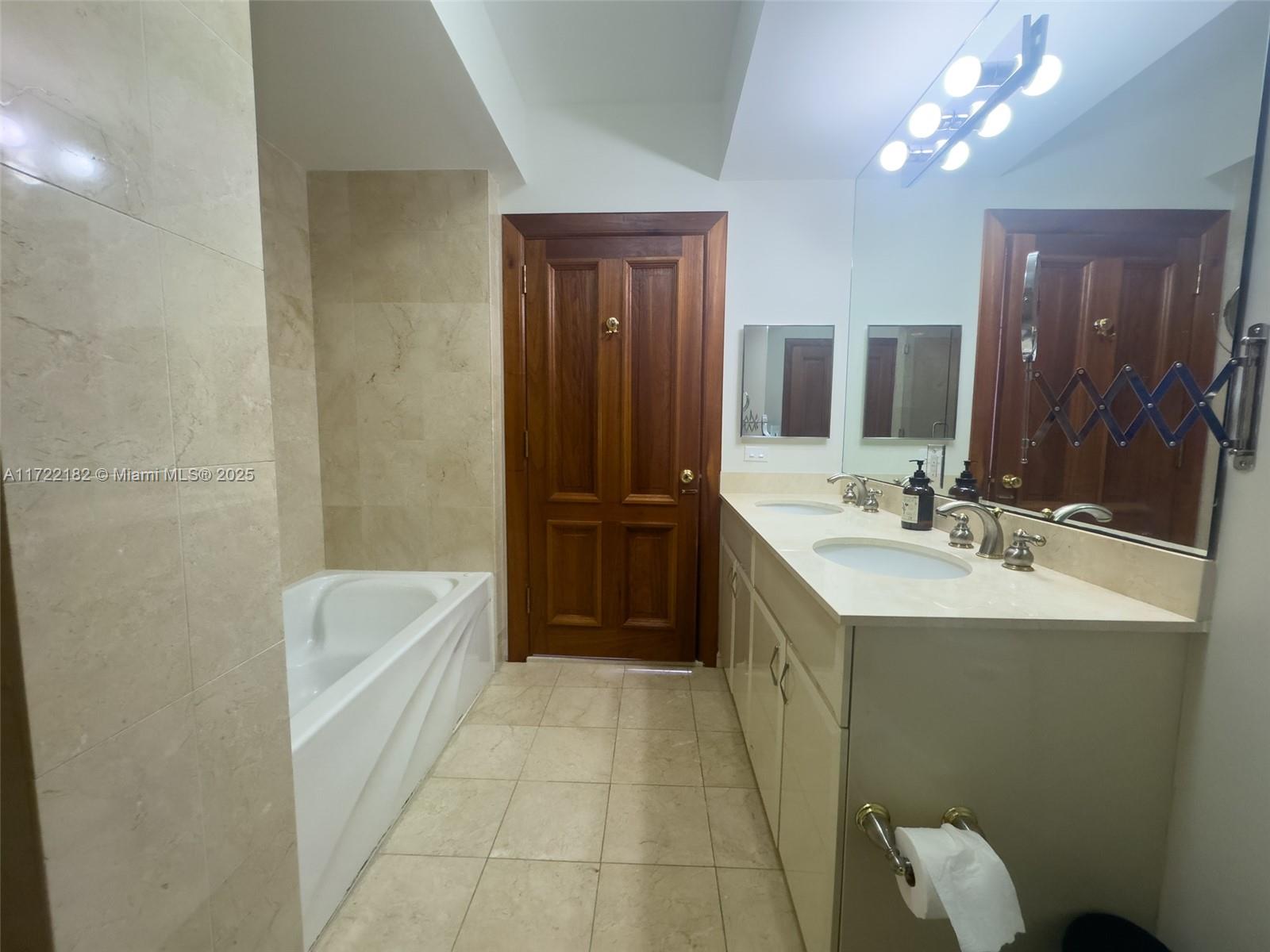 AKOYA CONDO - Residential Lease