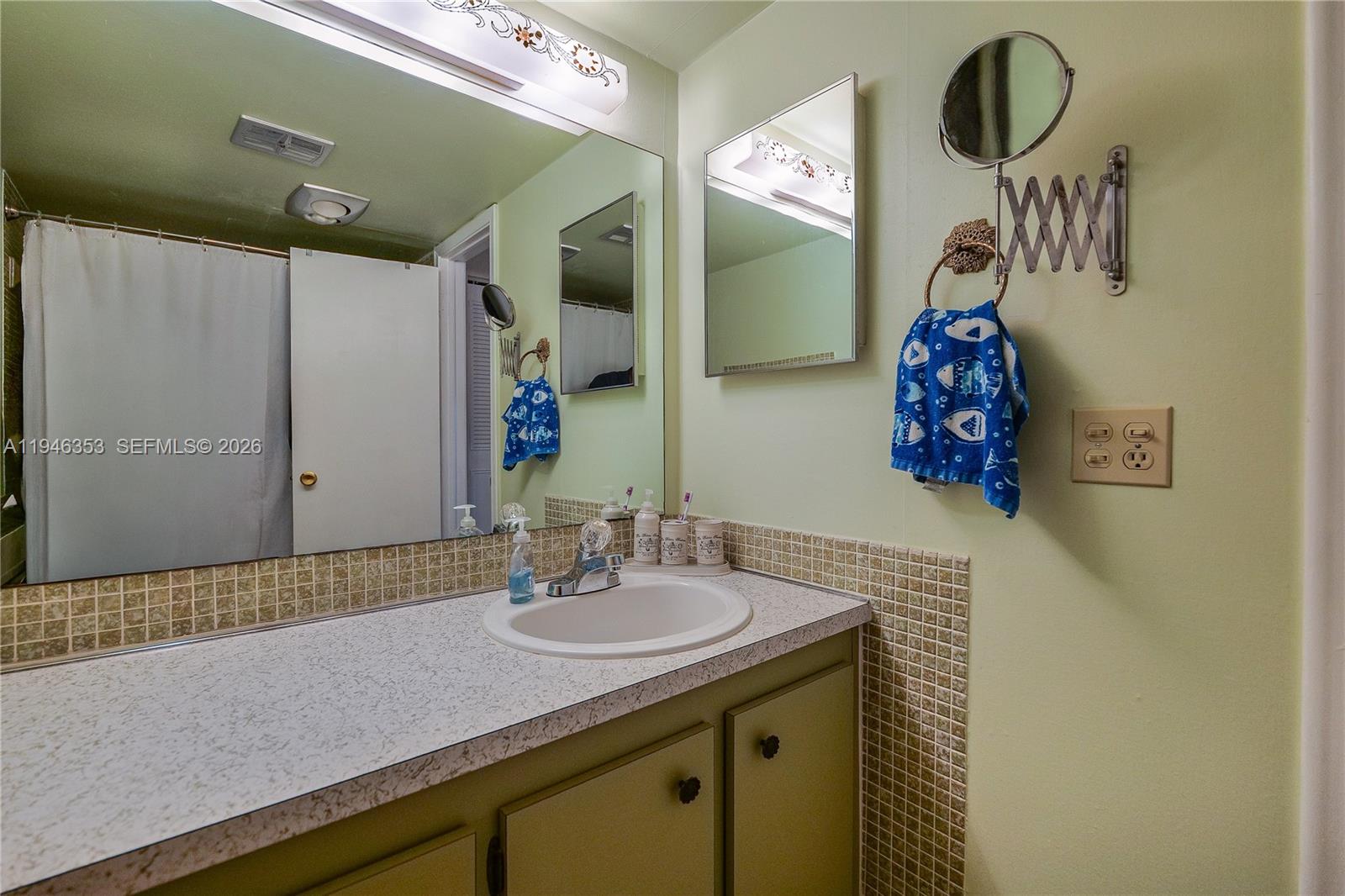 CASTLE APARTMENTS 12 COND - Residential