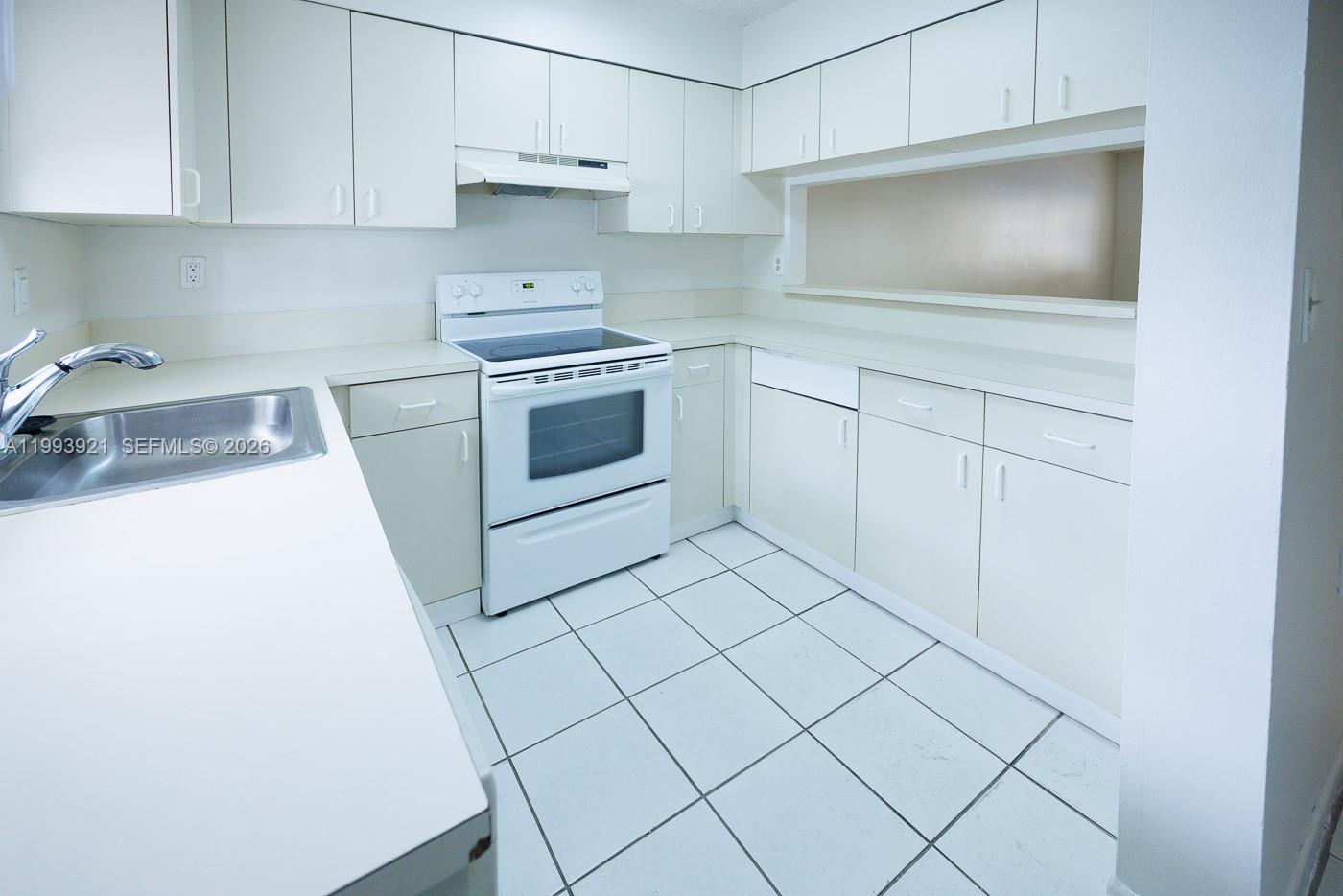 WATERVIEW CONDO - Residential Lease