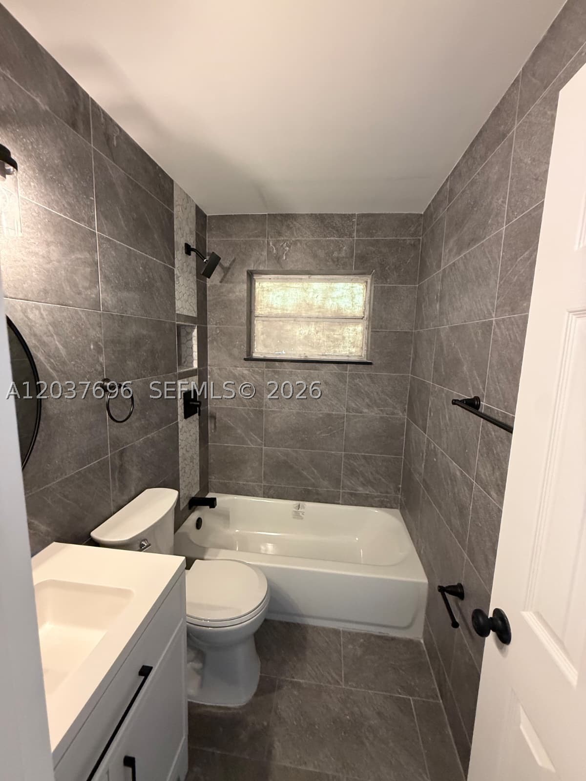 1700 SW 69th Ter