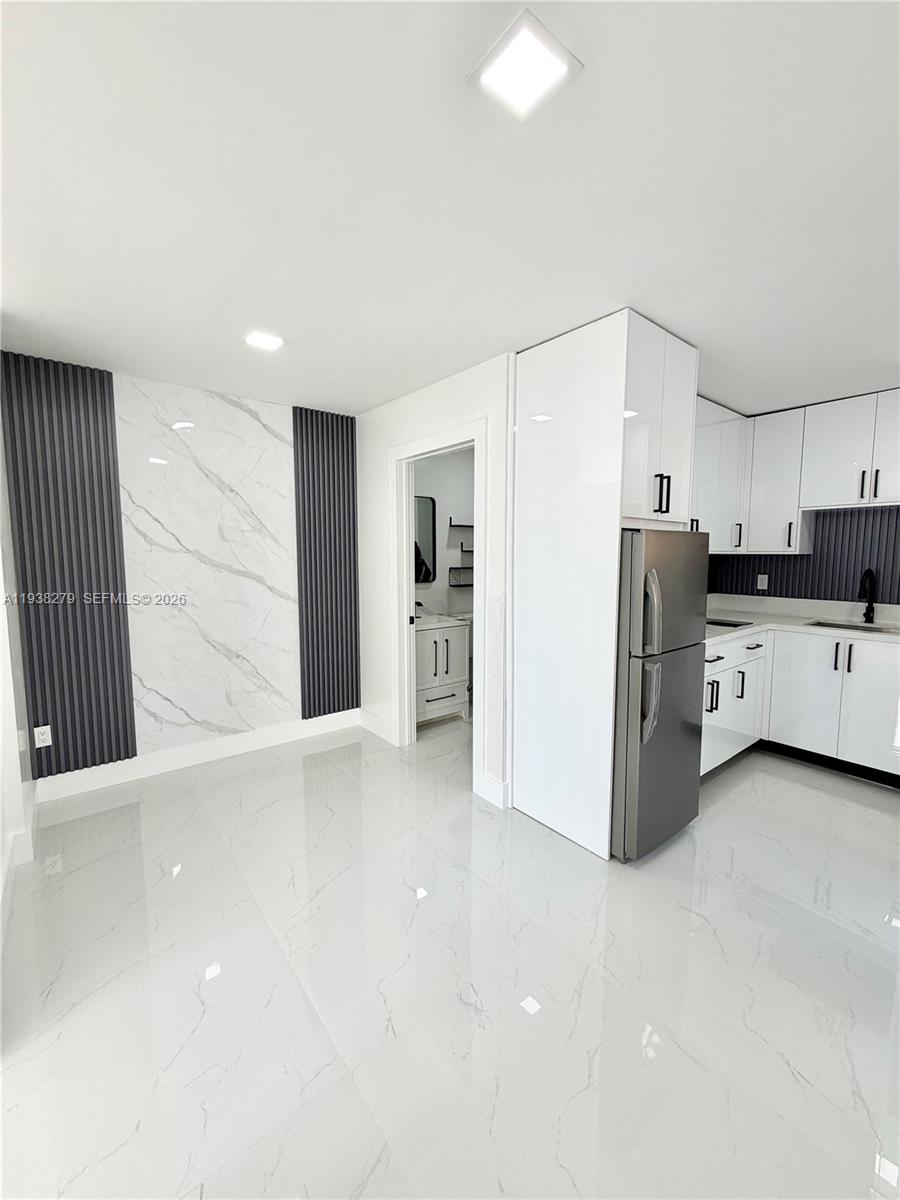 View photos, virtual tours, details... 5051 SW 128th Ct 2