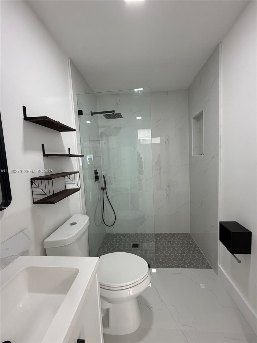 View photos, virtual tours, details... 5051 SW 128th Ct 2