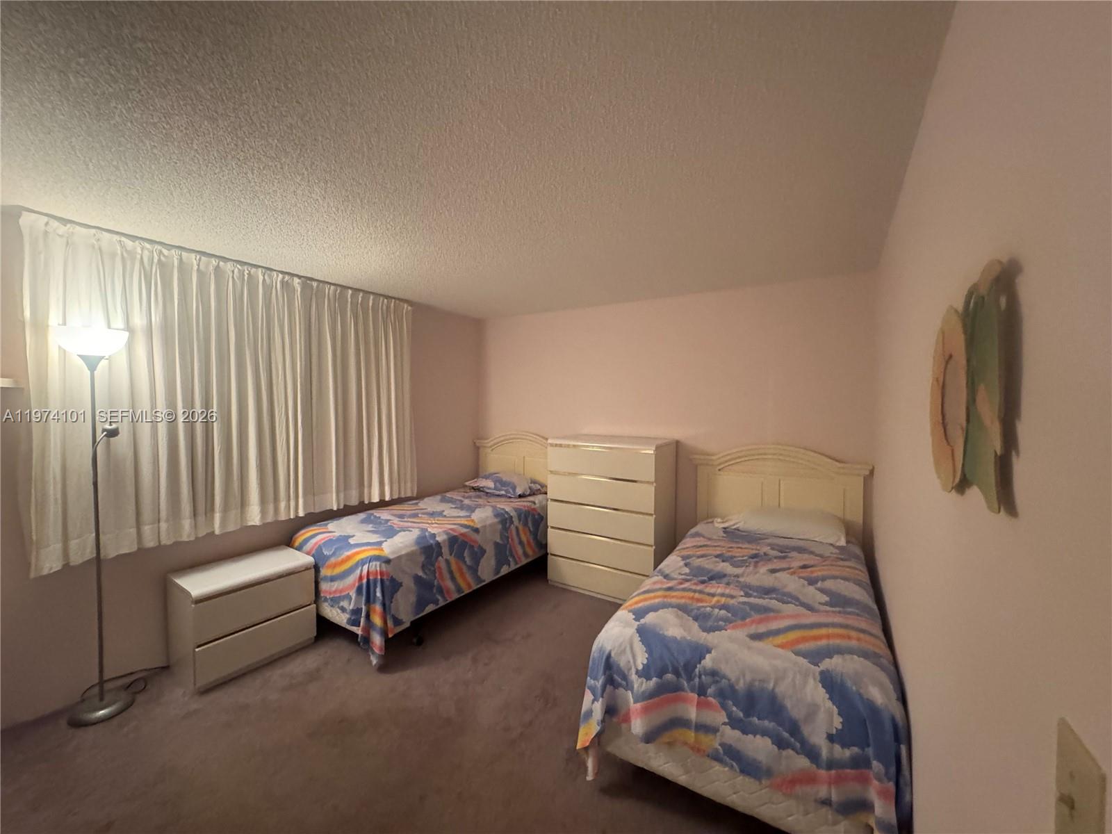 MEADOWBROOK LAKES VIEW CO - Residential Lease