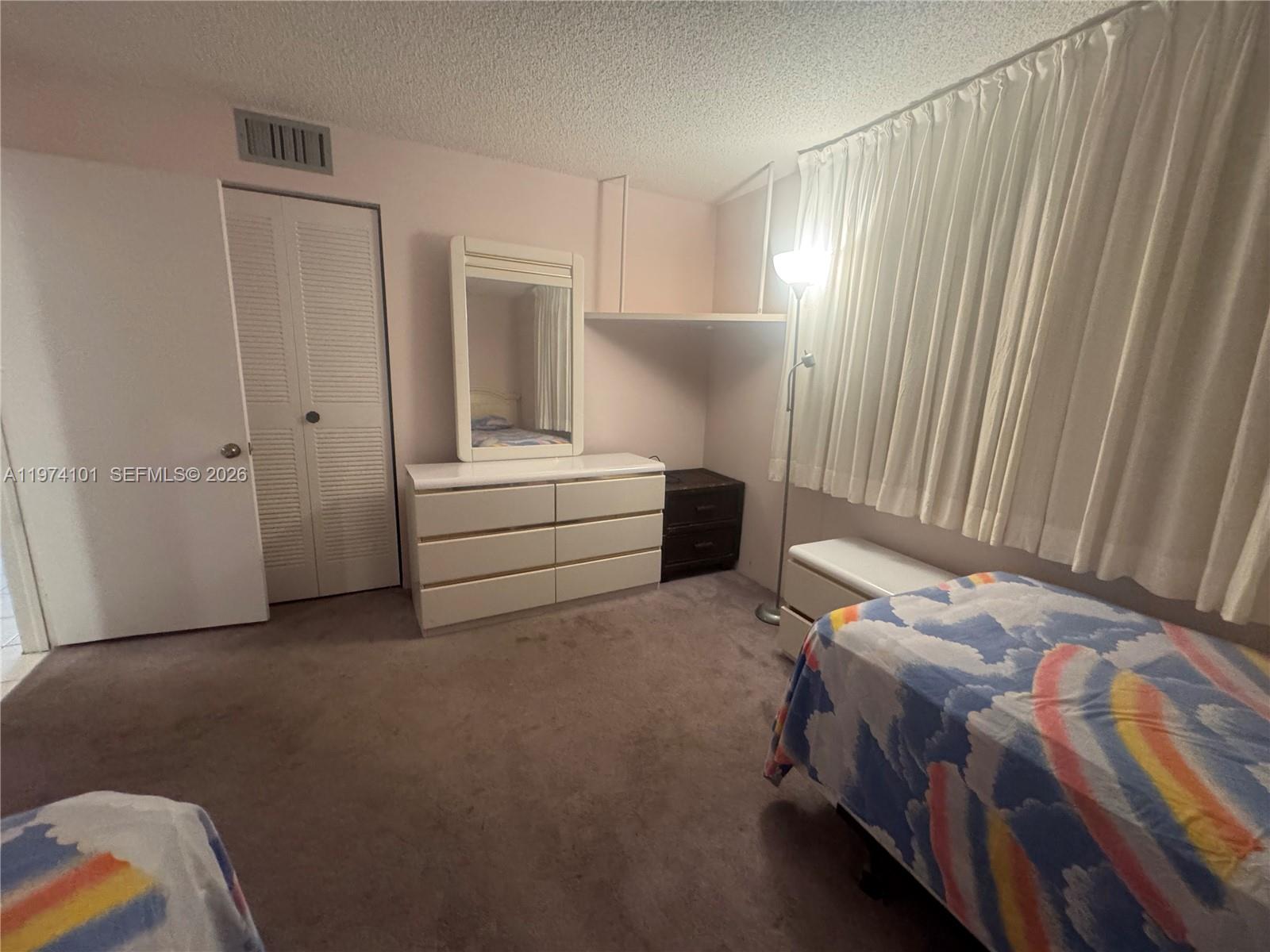 MEADOWBROOK LAKES VIEW CO - Residential Lease