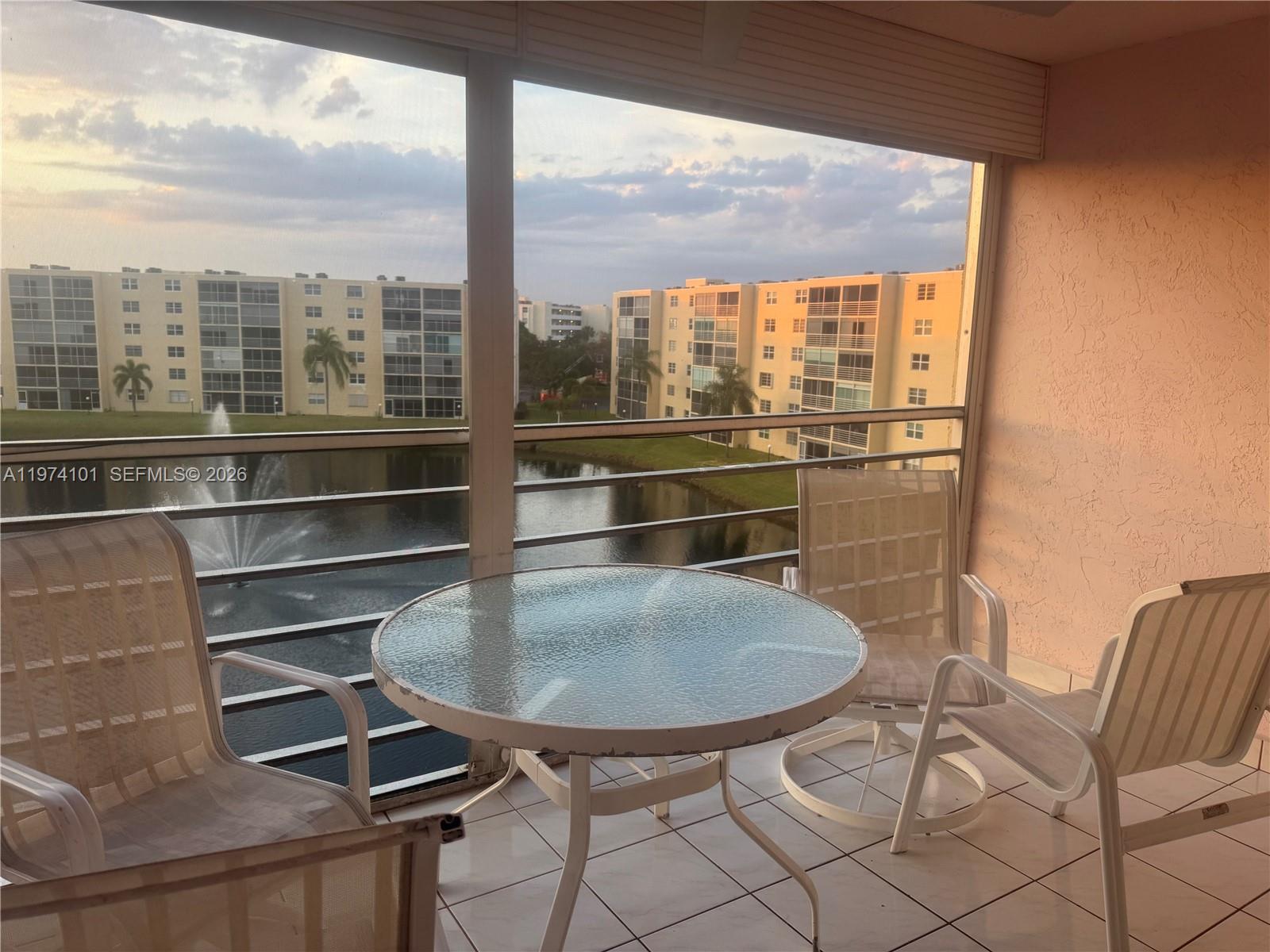 MEADOWBROOK LAKES VIEW CO - Residential Lease