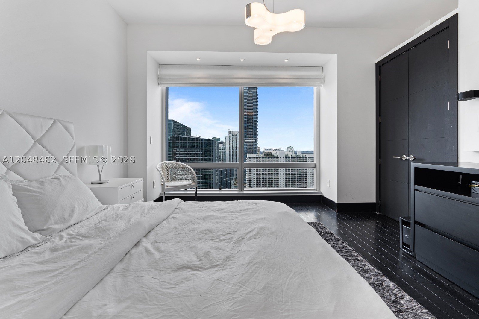 1425 Brickell Ave 42E