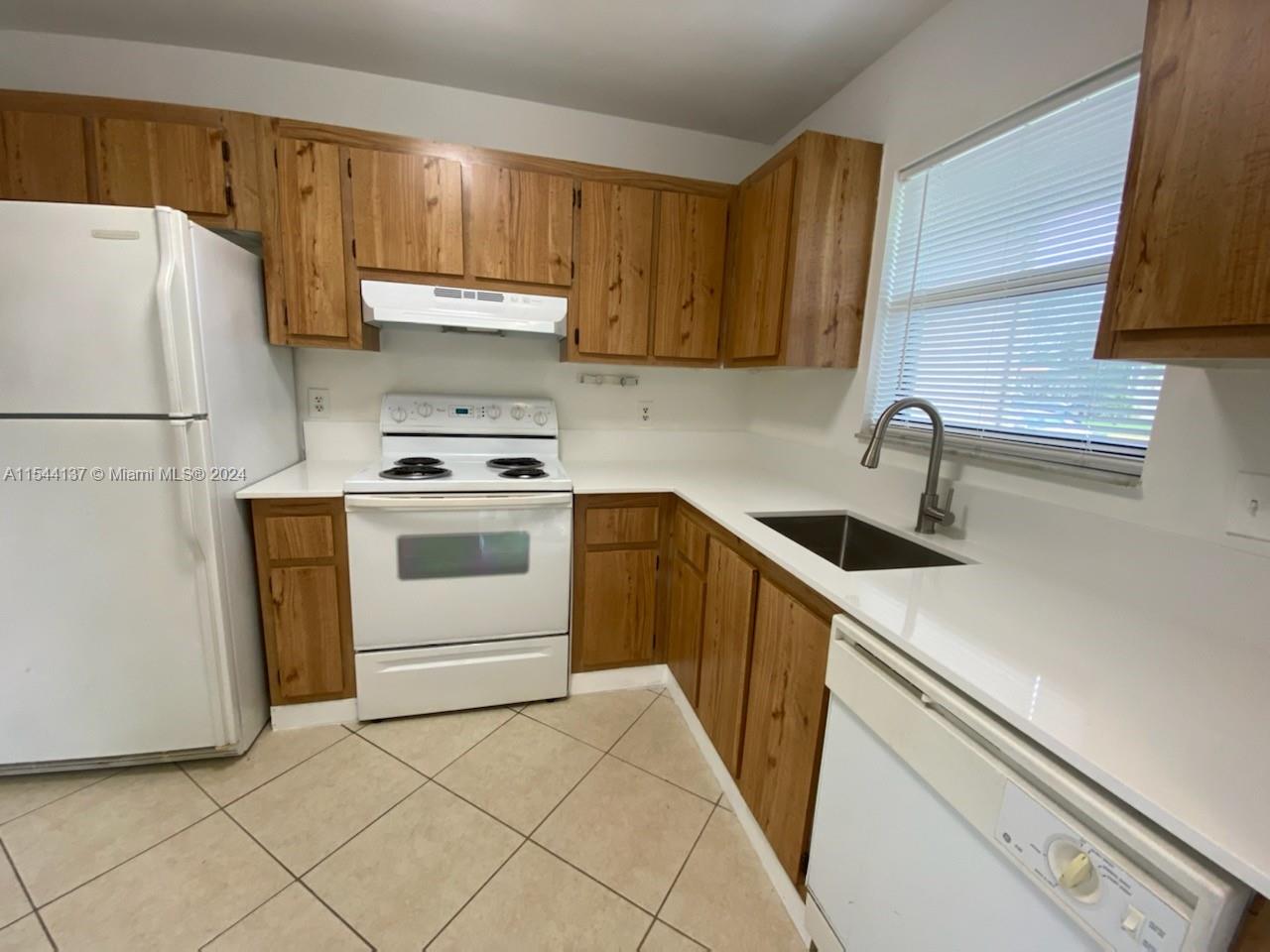 WOODS AT BOCA DEL MAR CON - Residential Lease