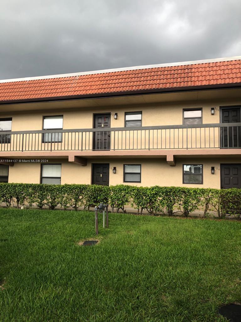 WOODS AT BOCA DEL MAR CON - Residential Lease