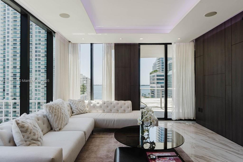1010 Brickell Ave 1501