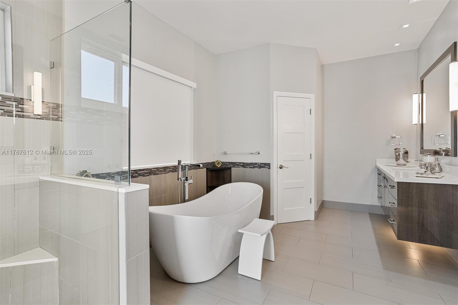 ARENAL SUB - Residential