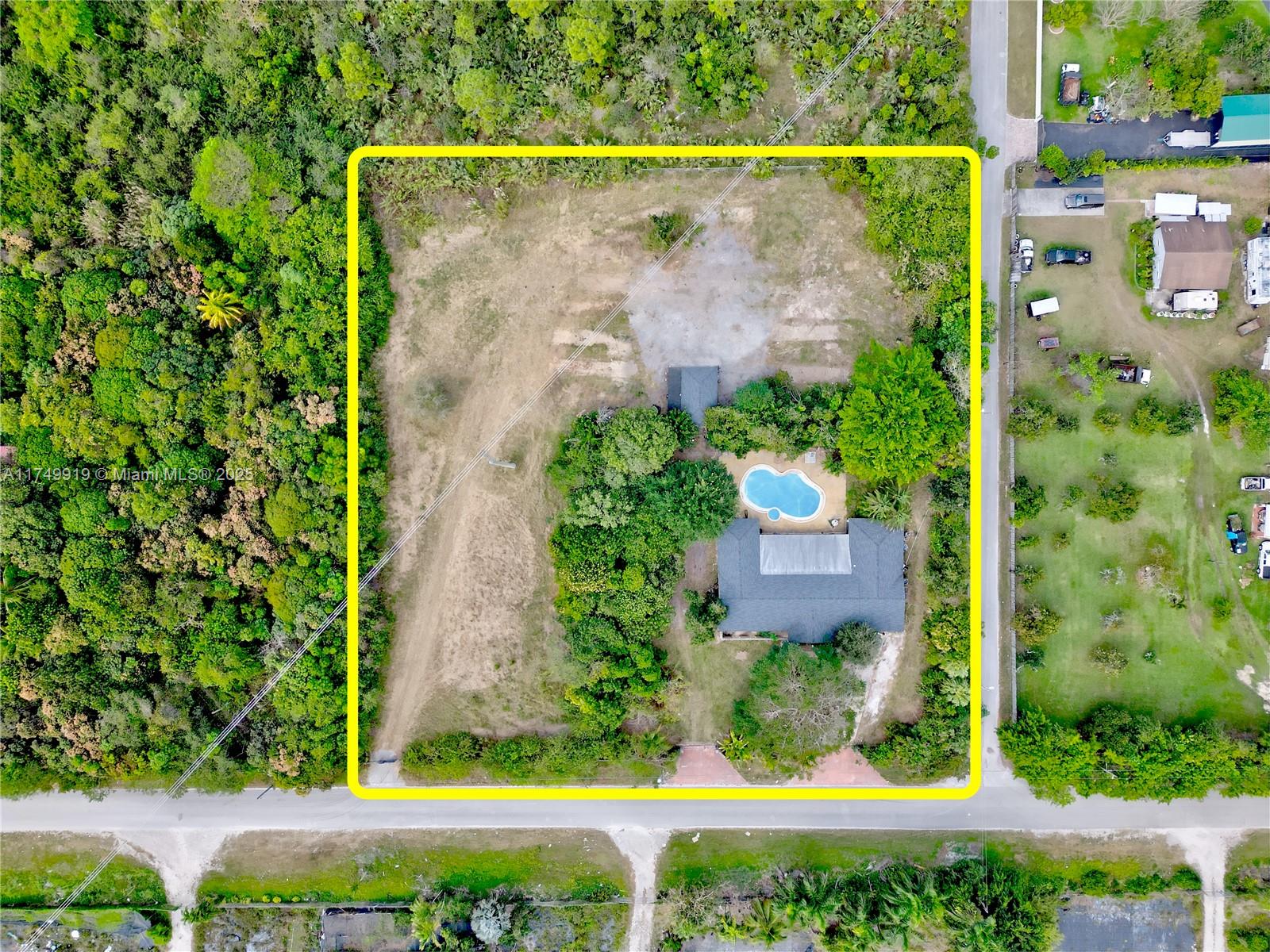 Prime 2.07-acre development opportunity in unincorporated Miami-Dade County, within ½ mile of the SMART Plan Kendall Corridor, a designated Rapid Transit Activity Corridor. This versatile site allows for rezoning to vertical or horizontal mixed-use development, supporting up to 36 residential units per acre (max 74 units or 28 garden Townhomes) and 1.5 FAR. The property is zoned for residential or mixed-use potential, making it ideal for developers looking to capitalize on expanding transit infrastructure. With 59.71% of surrounding development already residential, single-use residential projects up to 140,757 sq. ft. are feasible. Convenient access to major roads, retail, and public transit. Don’t miss this rare high-density redevelopment opportunity!