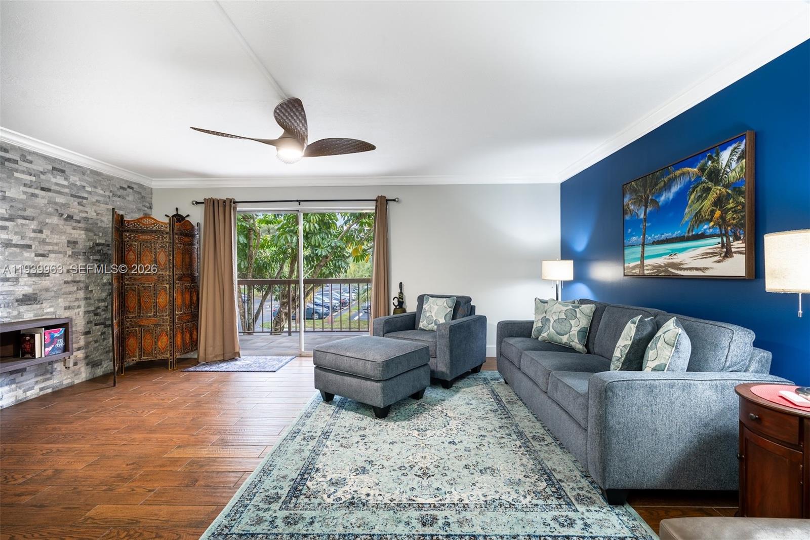 NOVA GARDENS CONDO - Residential